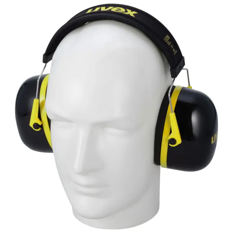 ce905ce3db25be11e03dc3ed88ec4bb7