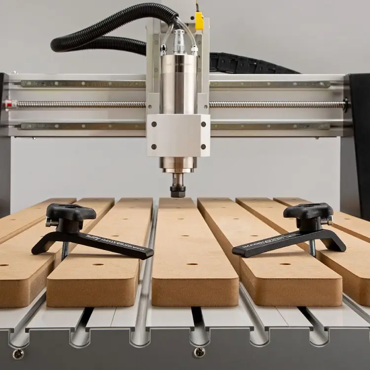 CNC-HC_102_web.jpg