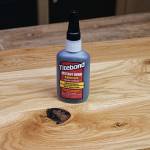 Czarny Titebond Instant Medium Jet Black Klej Szybkoschnący
