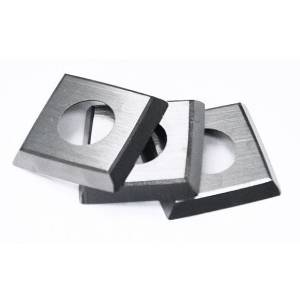 N013 Płytka wymienna z węglika spiekanego Z4 zaokrąglona - 15x15x2,5 R=150 Drewno